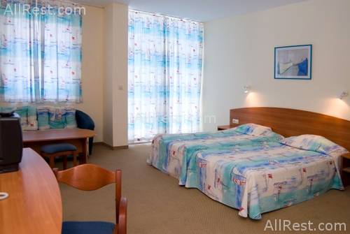 Perla Beach 1 10